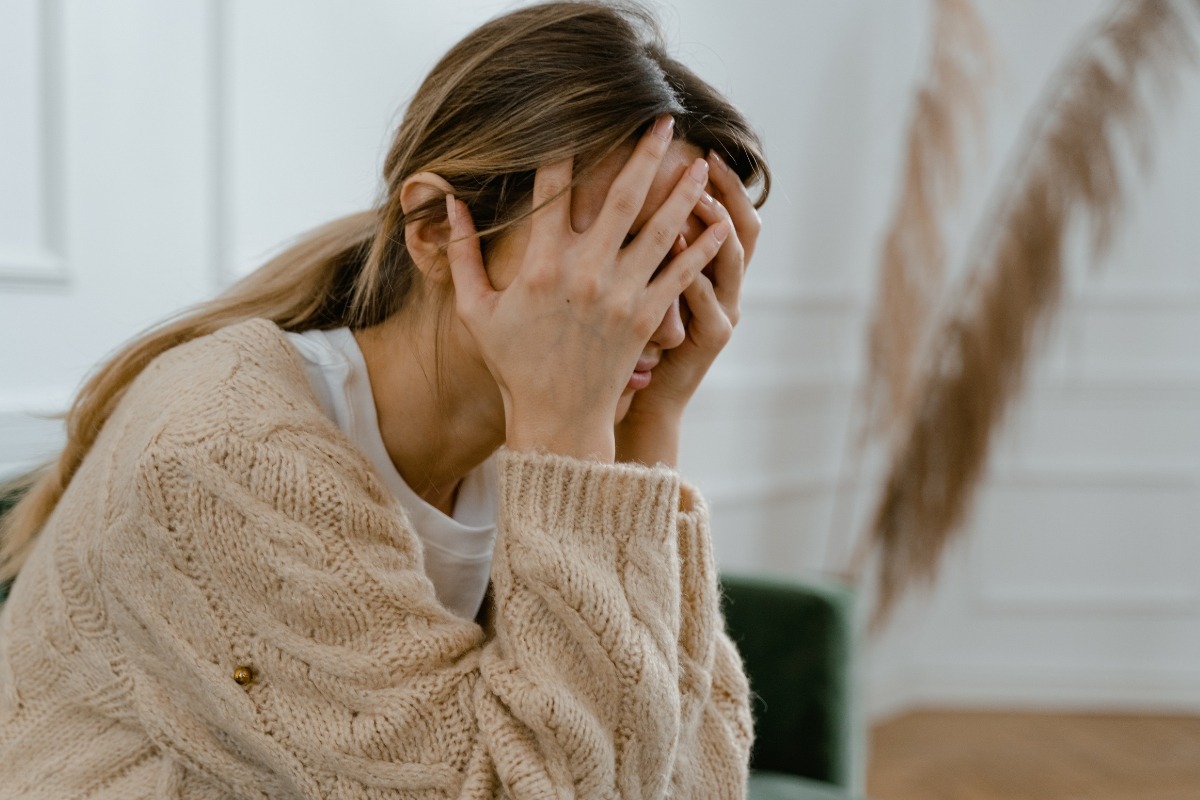 Estudio bíblico profundo sobre cómo resistir la tentación con la ayuda de Dios, fortalecerse en la Palabra y vivir en victoria espiritual.