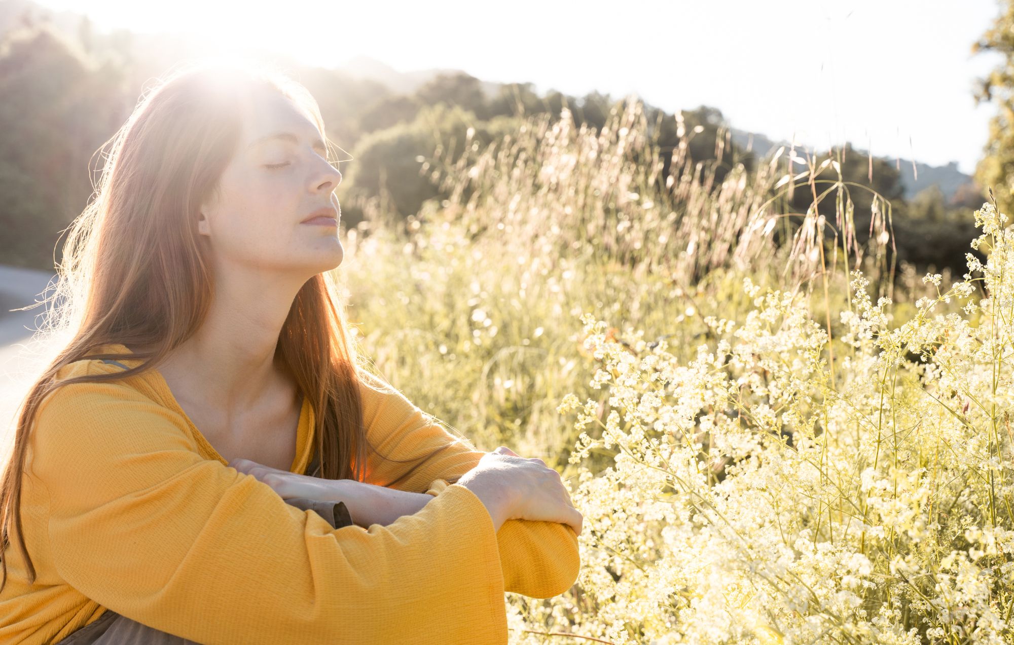 Cómo vivir sin mancha e irreprensibles según 2 Pedro 3:14, con guía bíblica para mujeres cristianas que desean prepararse espiritualmente para el regreso de Cristo y experimentar paz interior y una fe firme.